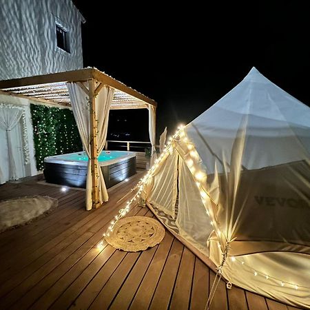 Love Room Tente Lodge Spa Mfg Chez C&C, Exclusivement Reservee Aux Adultes Cantaron Zewnętrze zdjęcie