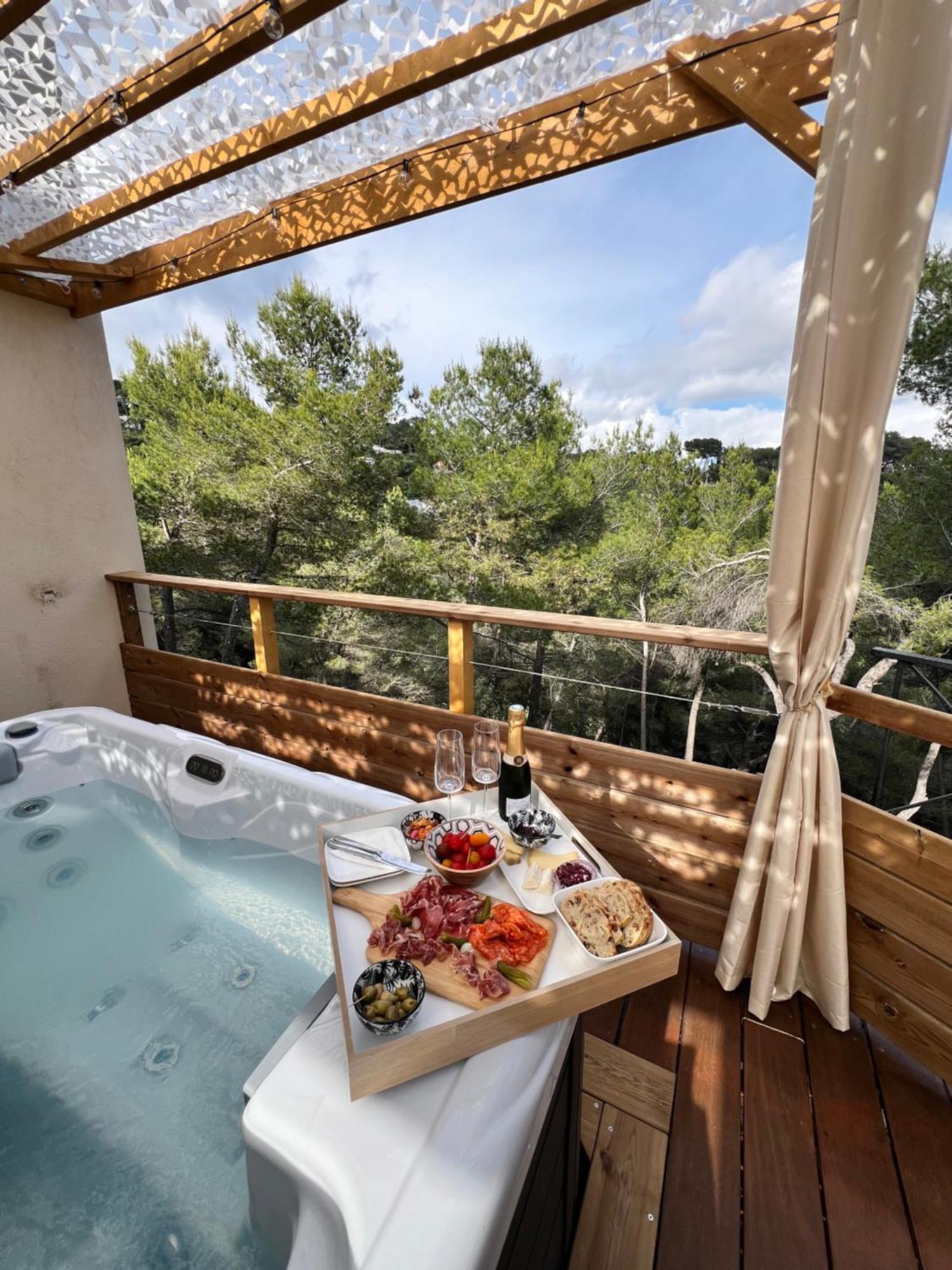 Love Room Tente Lodge Spa Mfg Chez C&C, Exclusivement Reservee Aux Adultes Cantaron Zewnętrze zdjęcie