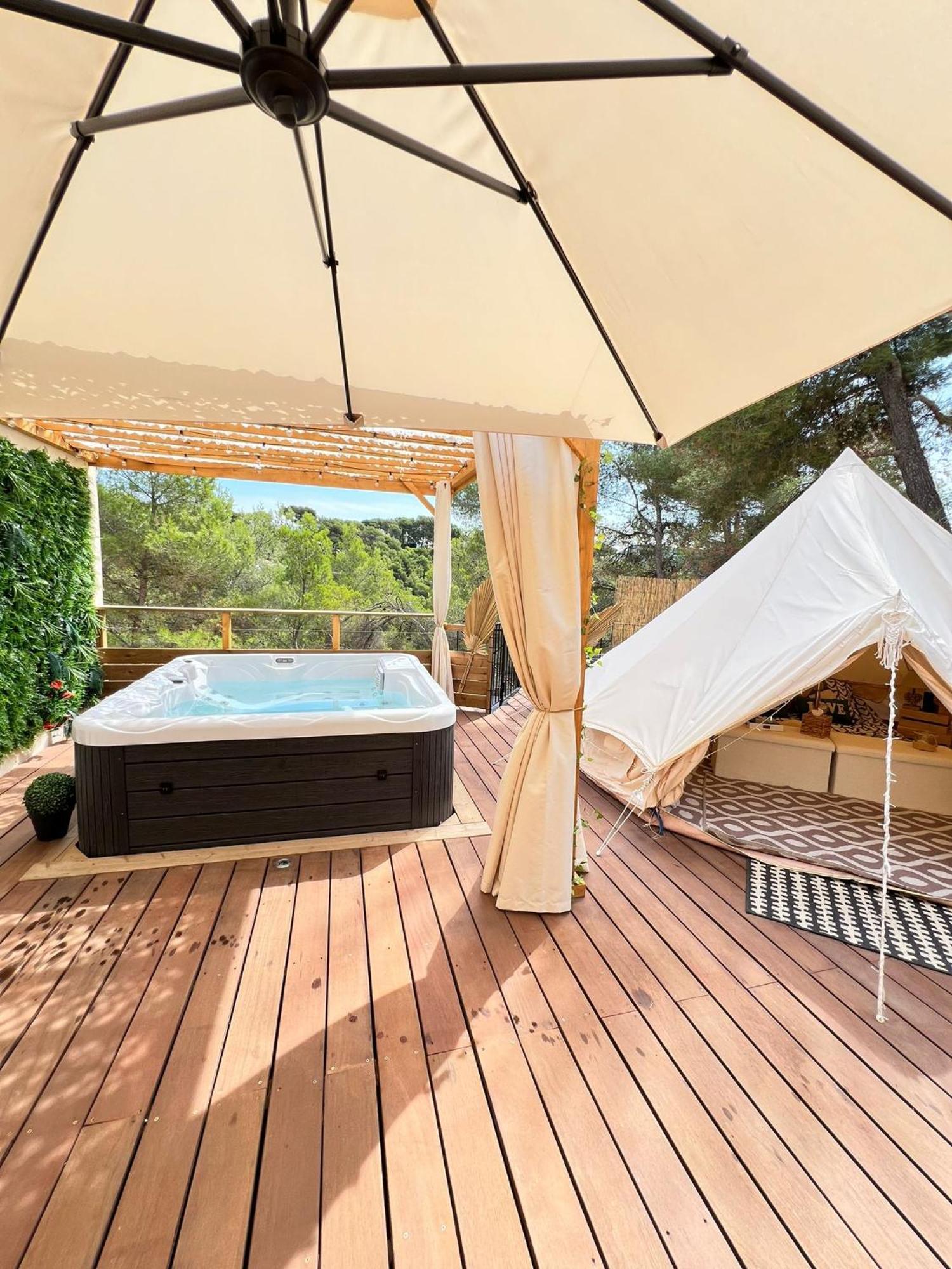 Love Room Tente Lodge Spa Mfg Chez C&C, Exclusivement Reservee Aux Adultes Cantaron Zewnętrze zdjęcie