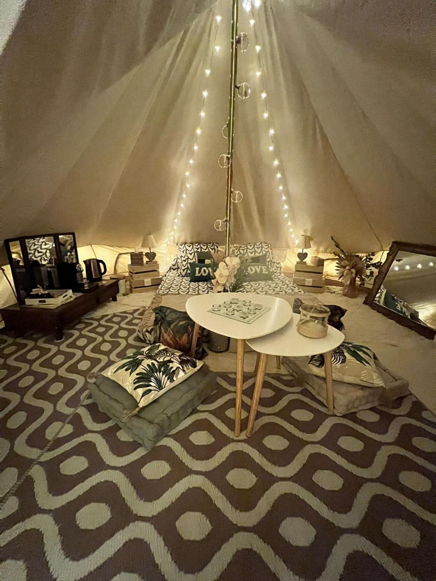Love Room Tente Lodge Spa Mfg Chez C&C, Exclusivement Reservee Aux Adultes Cantaron Zewnętrze zdjęcie