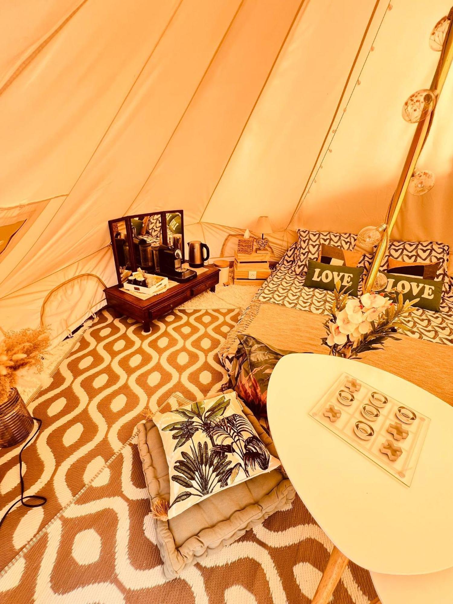 Love Room Tente Lodge Spa Mfg Chez C&C, Exclusivement Reservee Aux Adultes Cantaron Zewnętrze zdjęcie