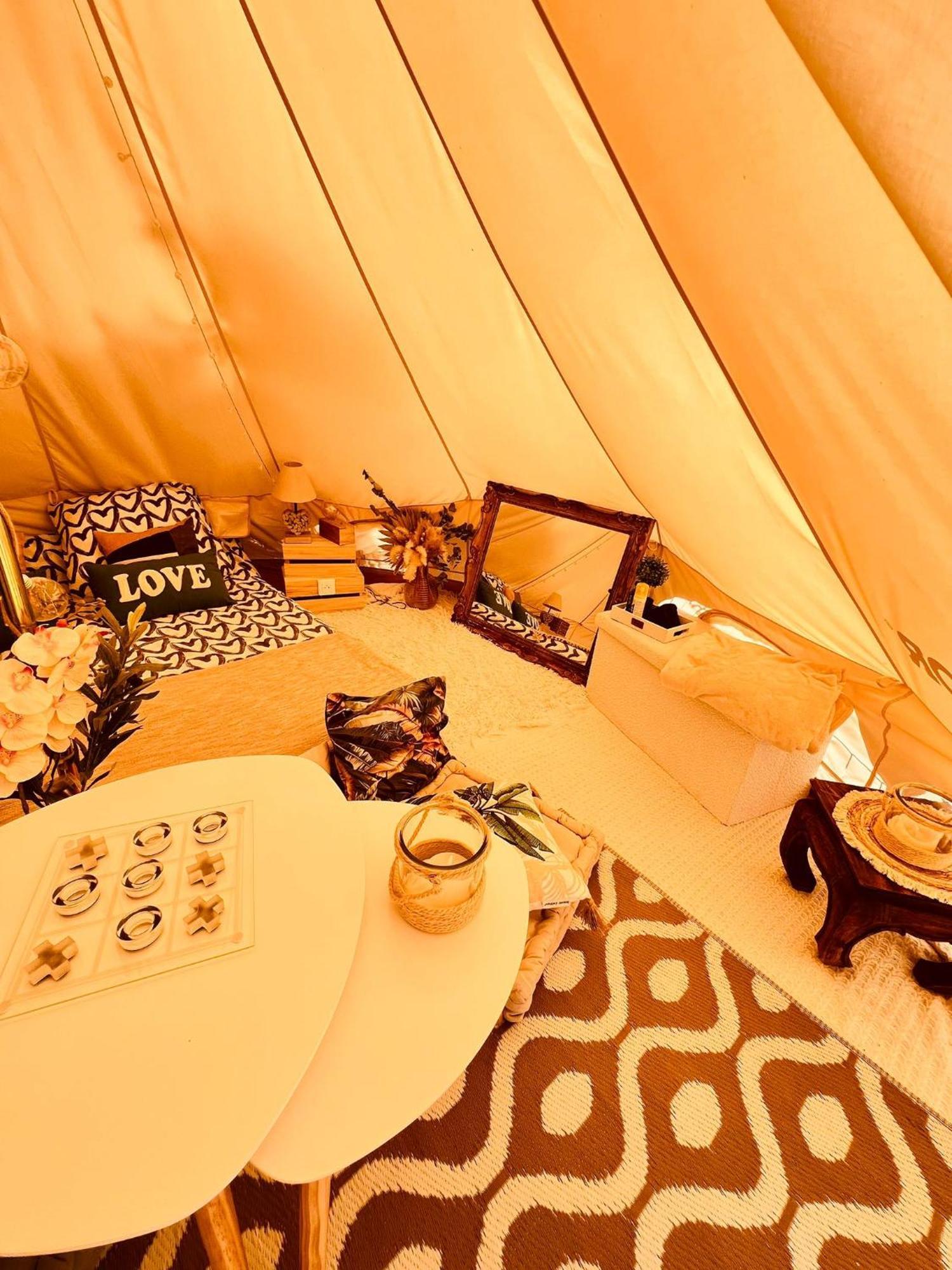 Love Room Tente Lodge Spa Mfg Chez C&C, Exclusivement Reservee Aux Adultes Cantaron Zewnętrze zdjęcie